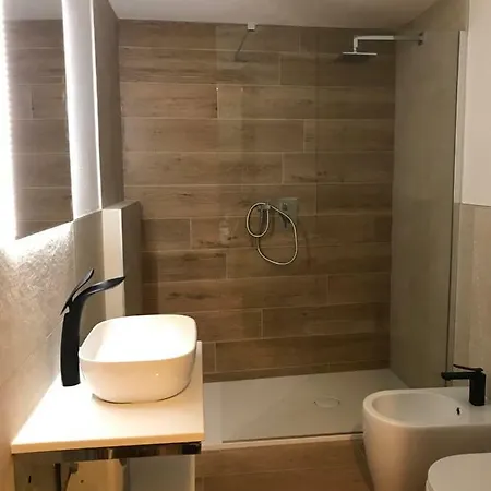 Apartments&rooms